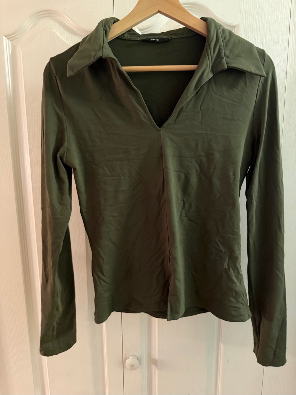 Long Sleeve V-Neck Collared Top in Olive Green